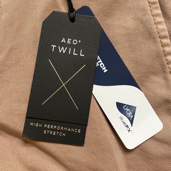 American Eagle Midi Low Rise Short, AEO Twill Super Stretch, Size 00, NWT - Picture 3 of 13